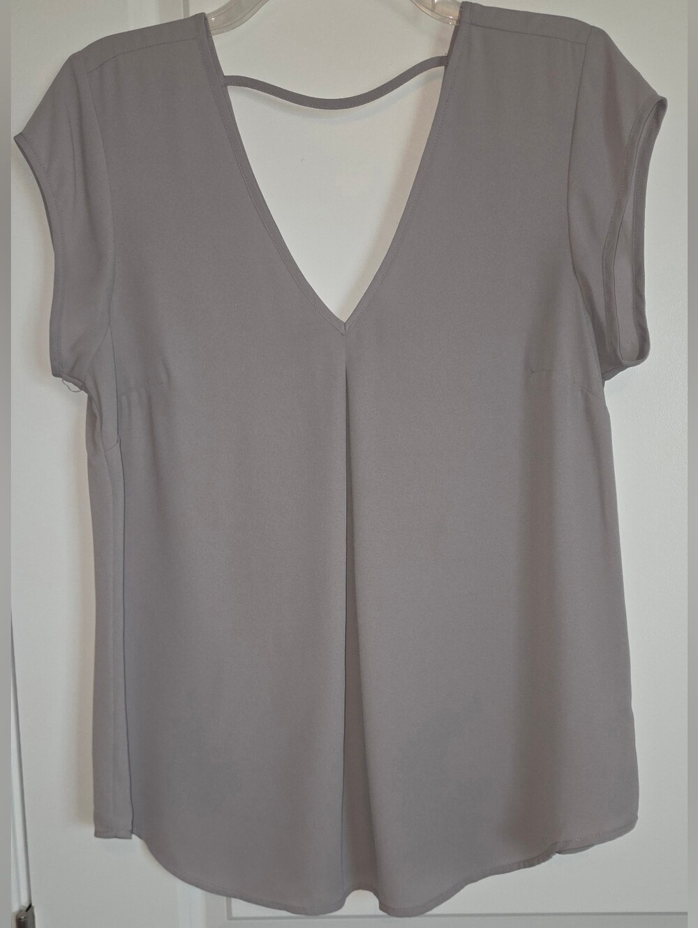 DR2 Grey V-Neck Short Sleeve Blouse Strap Back Inverted Pleat Medium